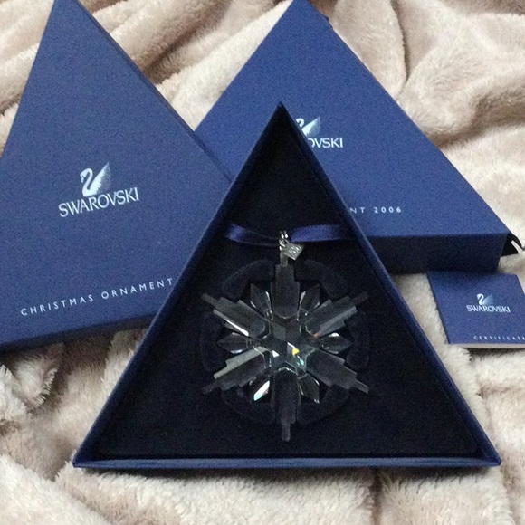 Swarovski crystal 2006 Christmas snowflake ornament - Picture 4 of 7